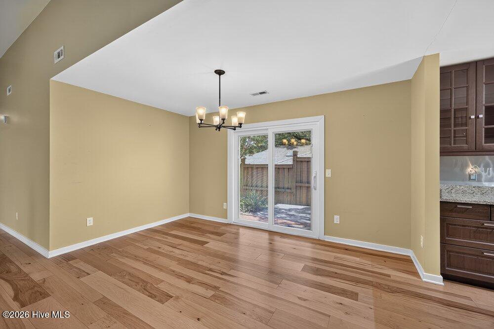 1009 Bay Creek Drive Property Photo 9