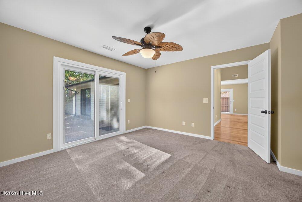 1009 Bay Creek Drive Property Photo 14