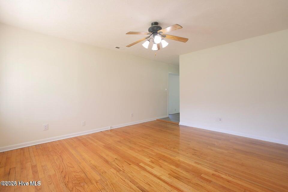 15 Oxford Drive Property Photo 3