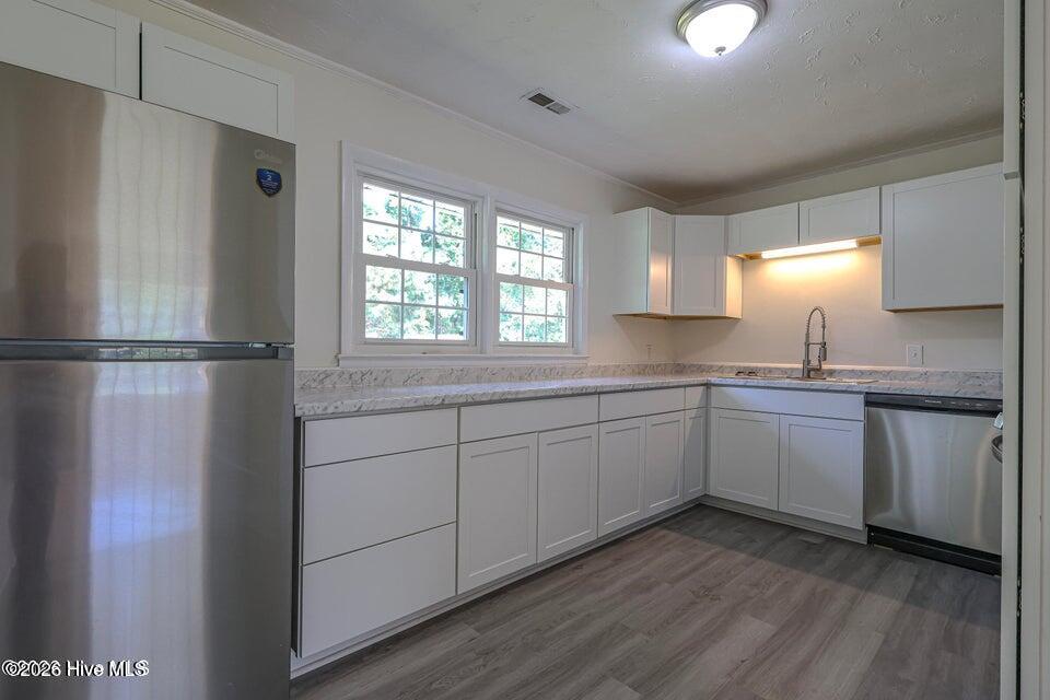 15 Oxford Drive Property Photo 6