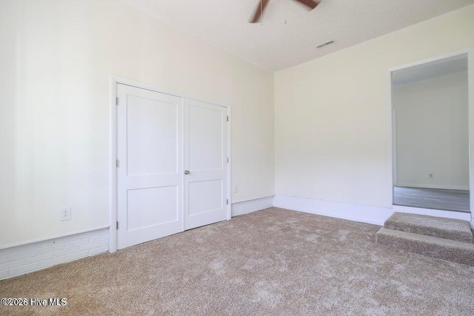 15 Oxford Drive Property Photo 16