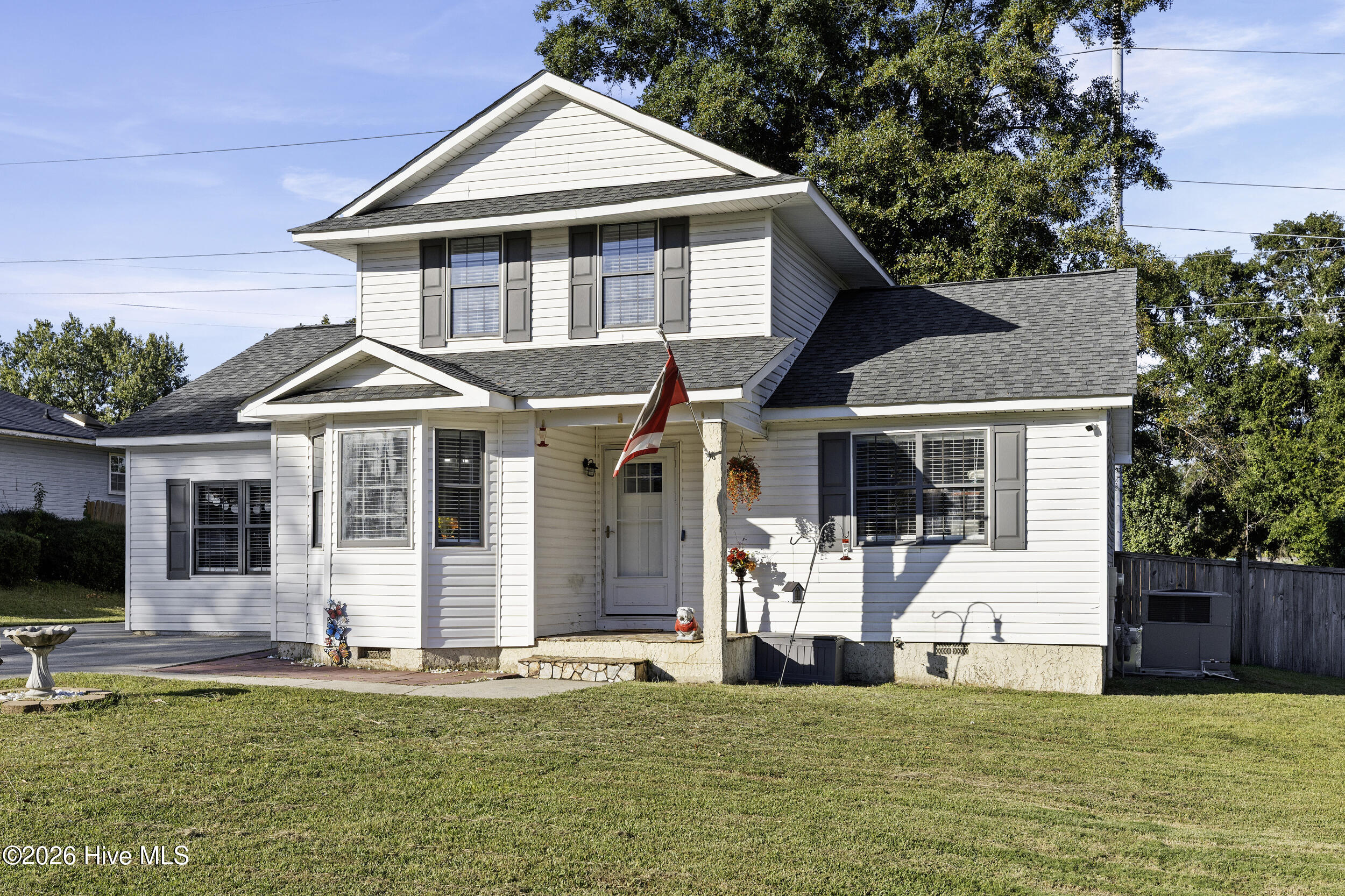 4109 Clinton Way E Property Photo 2