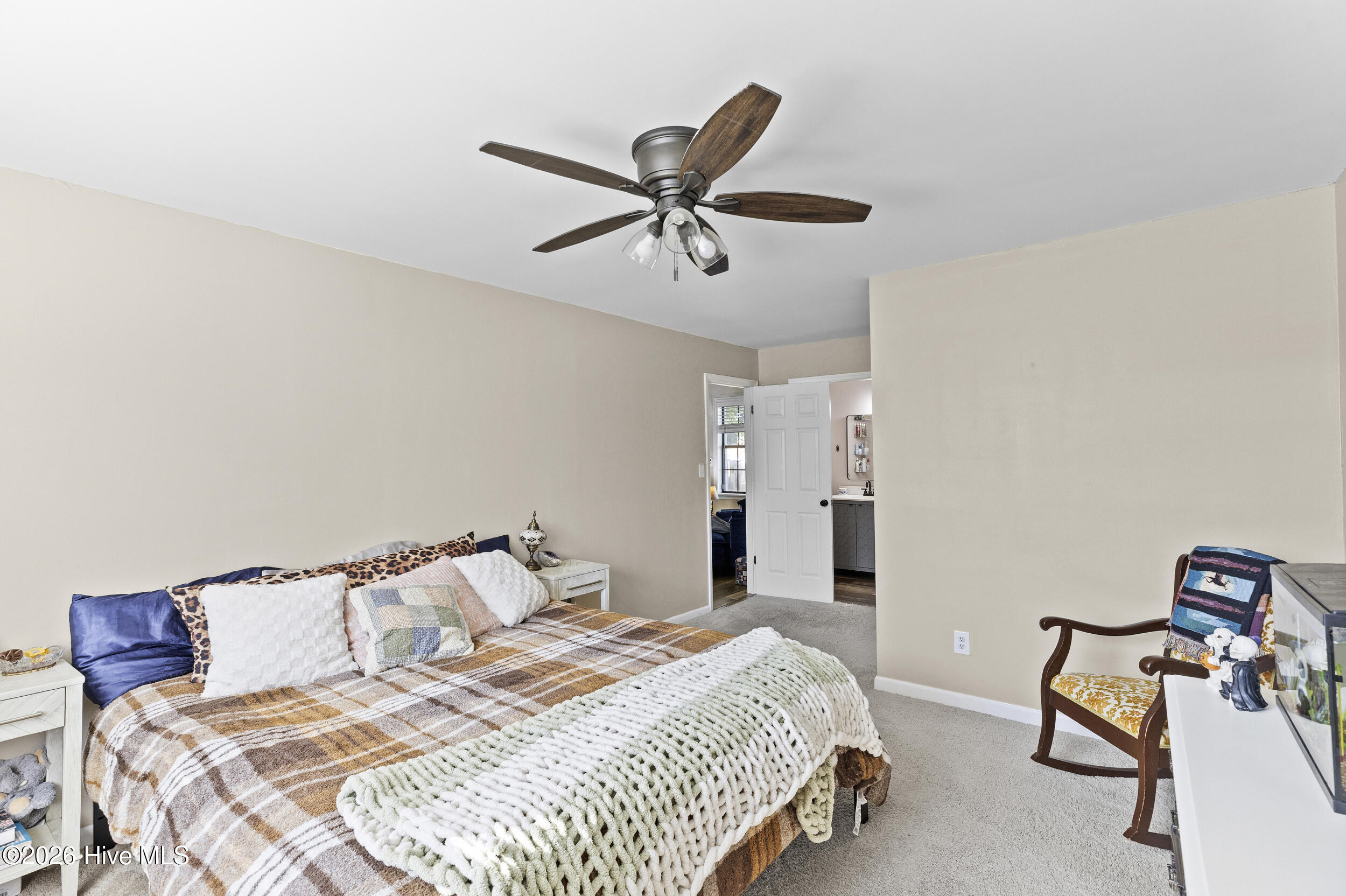 4109 Clinton Way E Property Photo 16