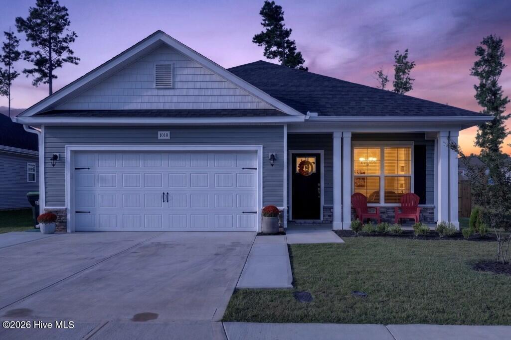 1010 Midnight Bourbon Manor Property Photo 2