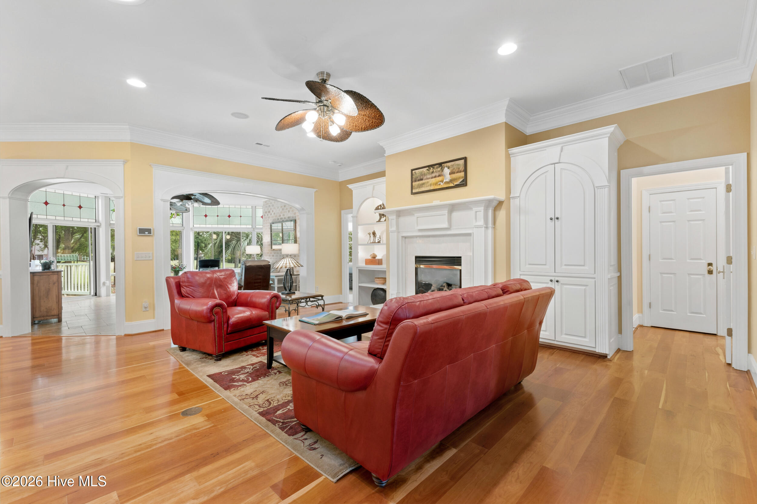 1635 Grandiflora Drive Property Photo 8