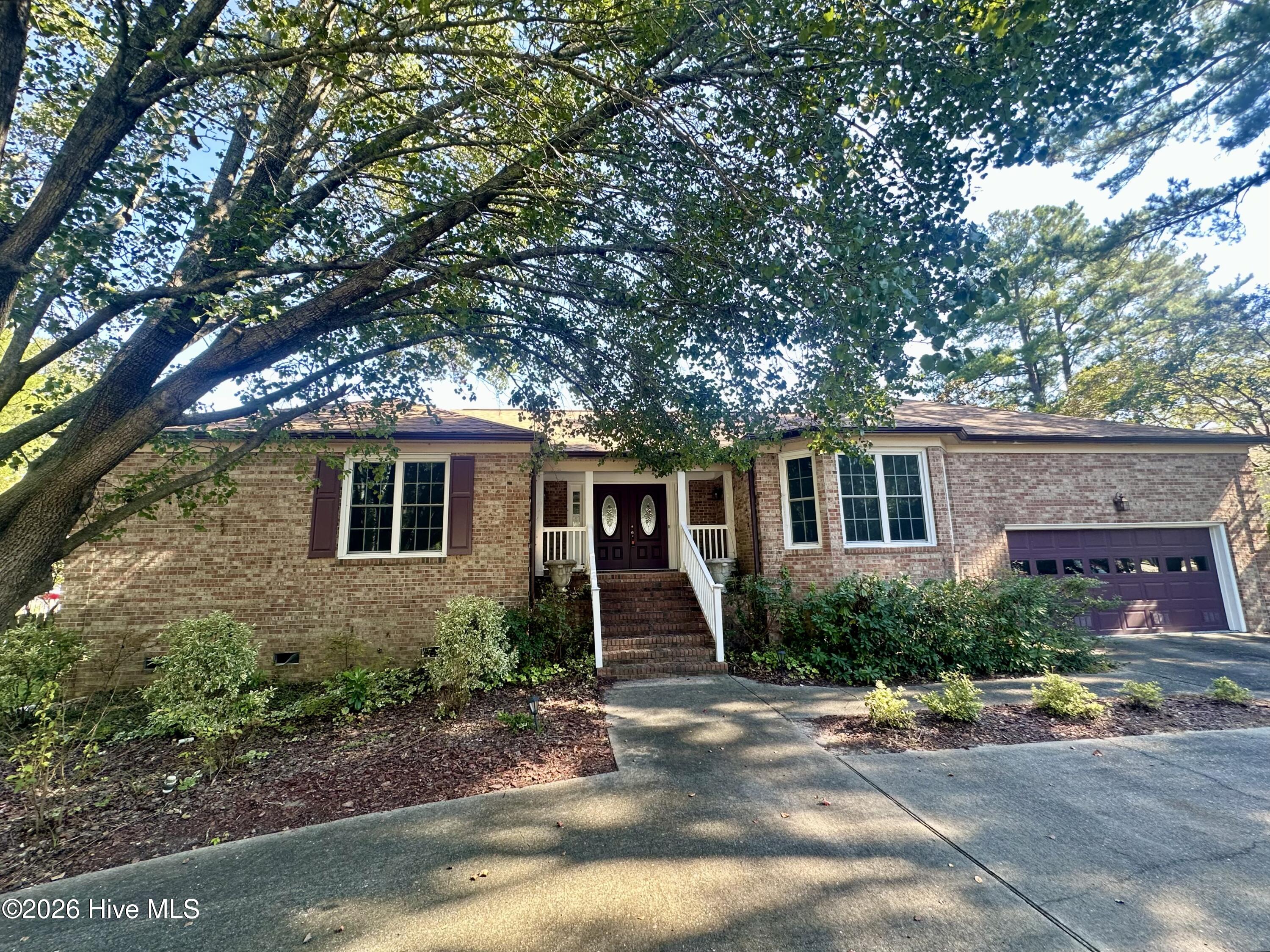 103 Lantern Lane Property Photo 2