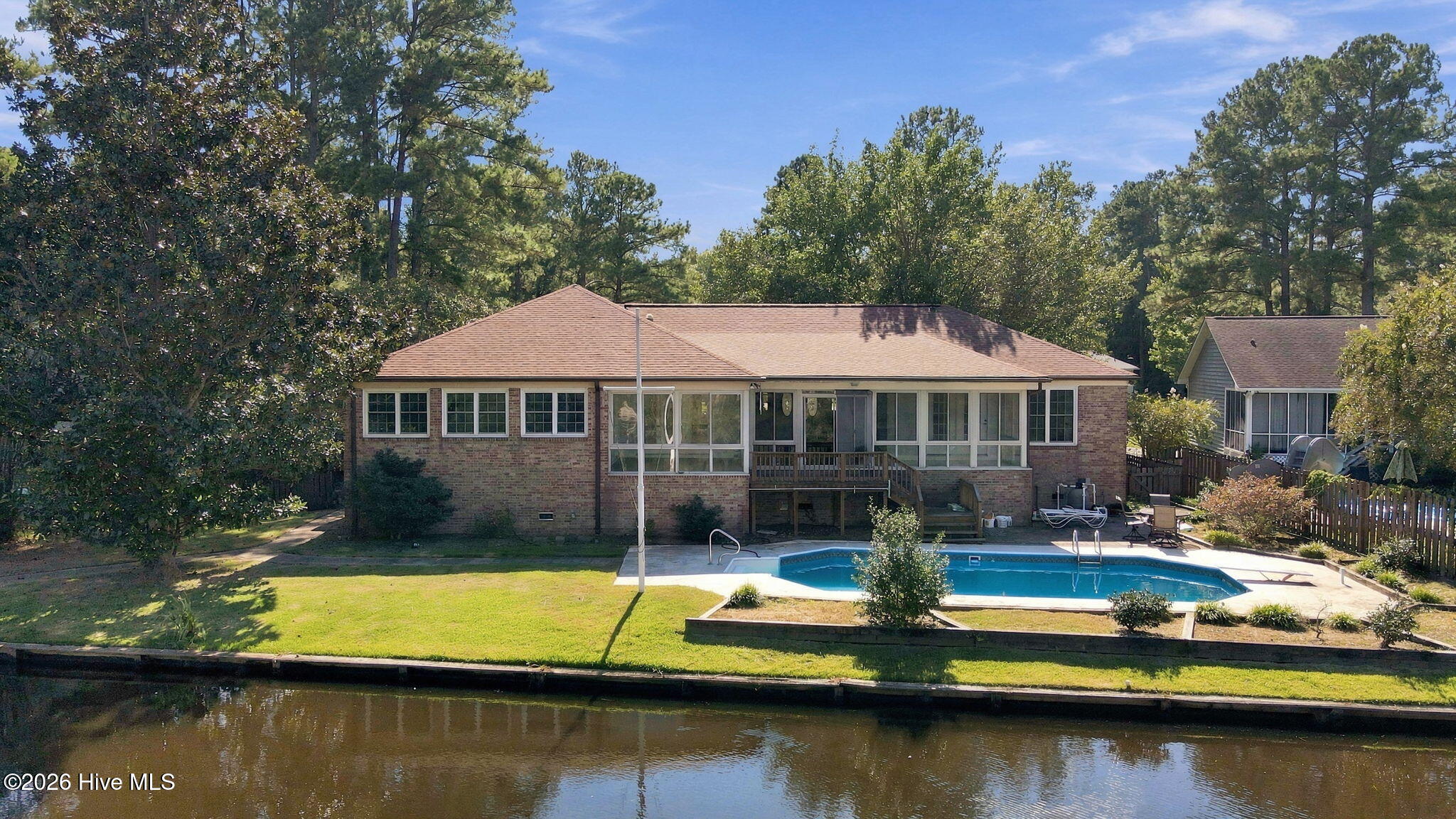 103 Lantern Lane Property Photo 4