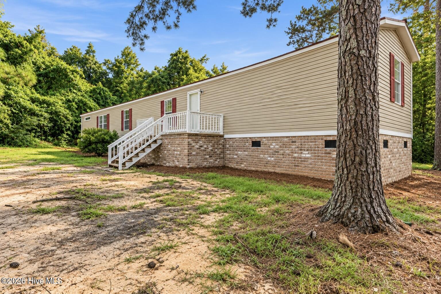 1216 Roberdel Road Property Photo 2