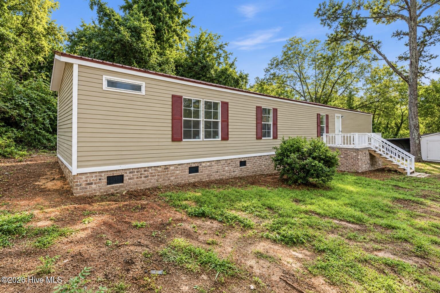 1216 Roberdel Road Property Photo 4