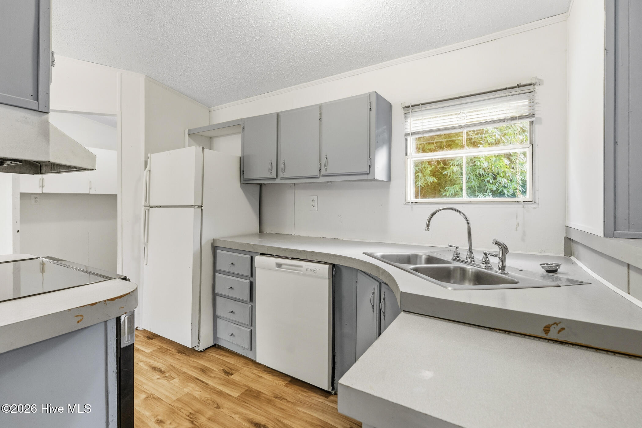 1216 Roberdel Road Property Photo 12