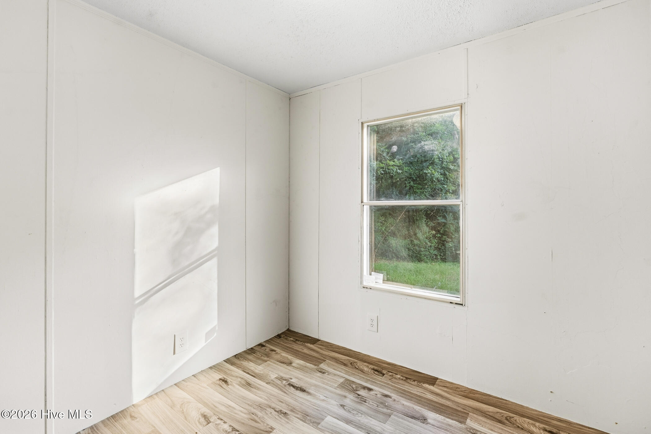 1216 Roberdel Road Property Photo 17