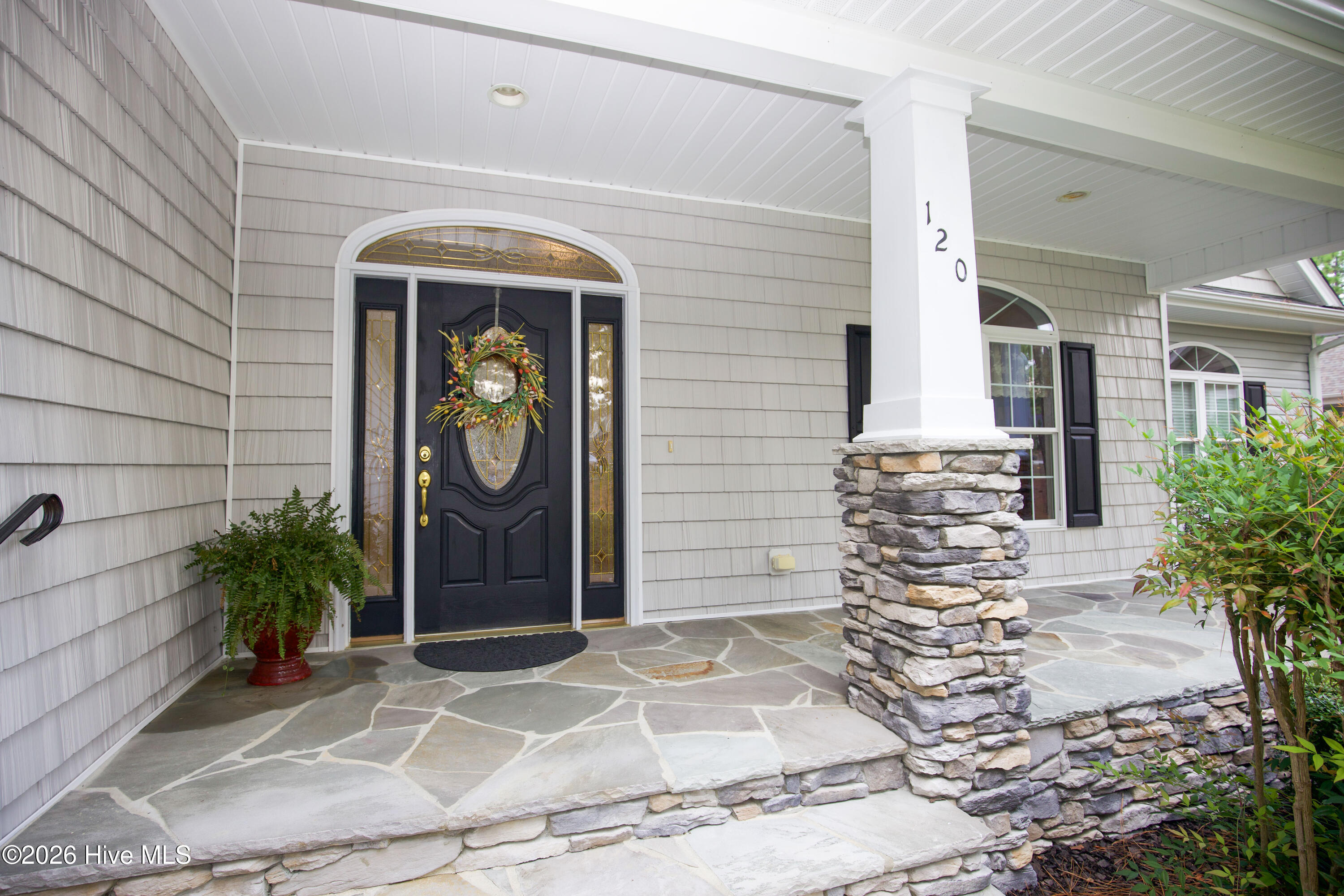 120 Fawnwood Drive Property Photo 3