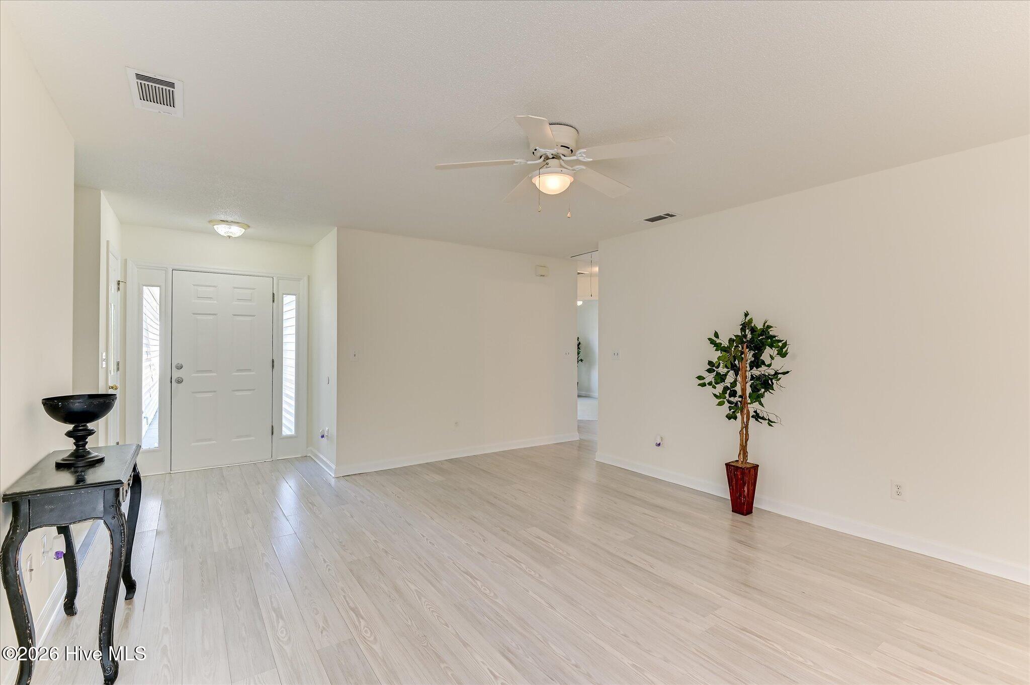 5291 Silver Fox Way Property Photo 6
