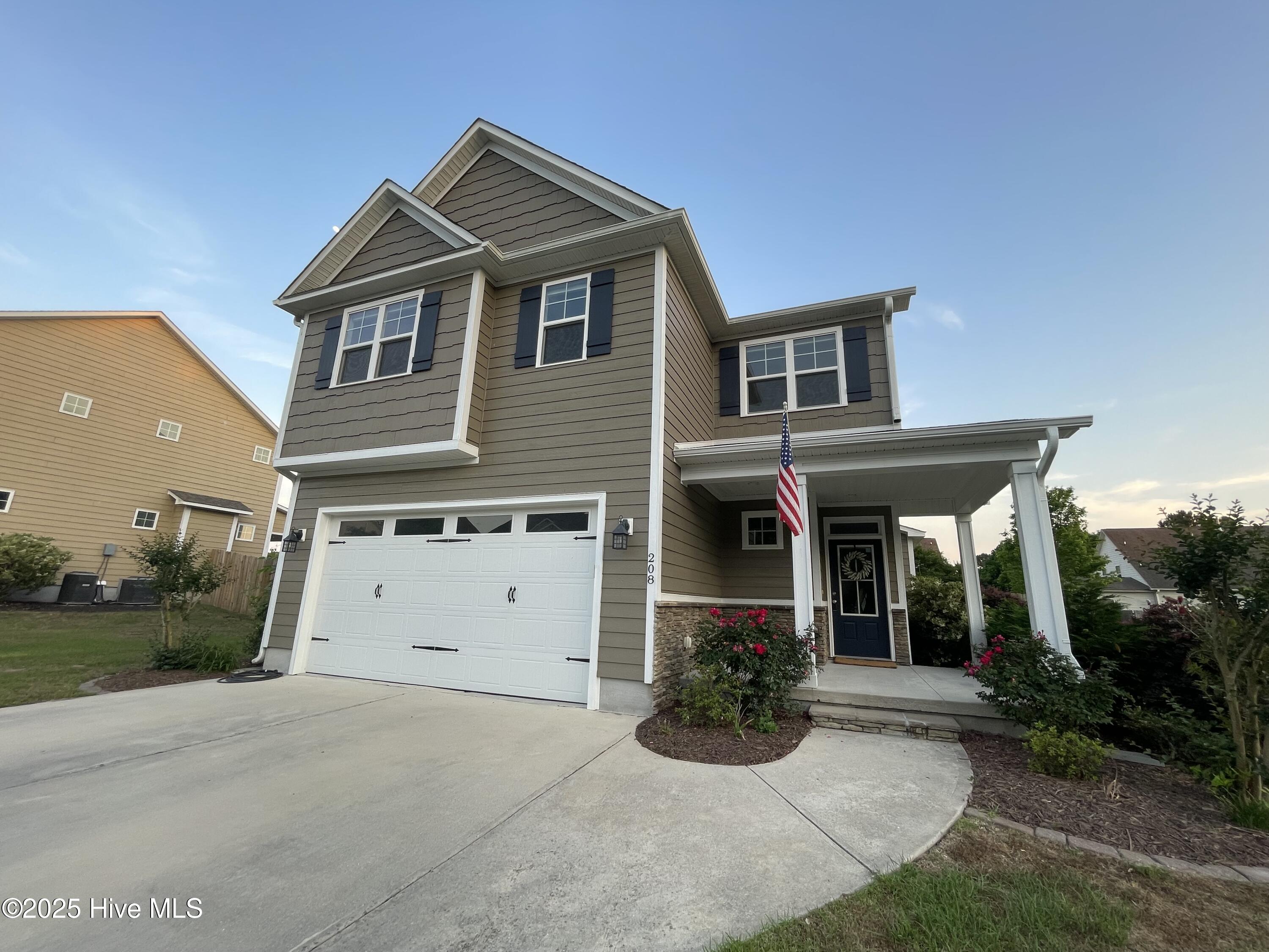 208 Abaco Drive W Property Photo 2