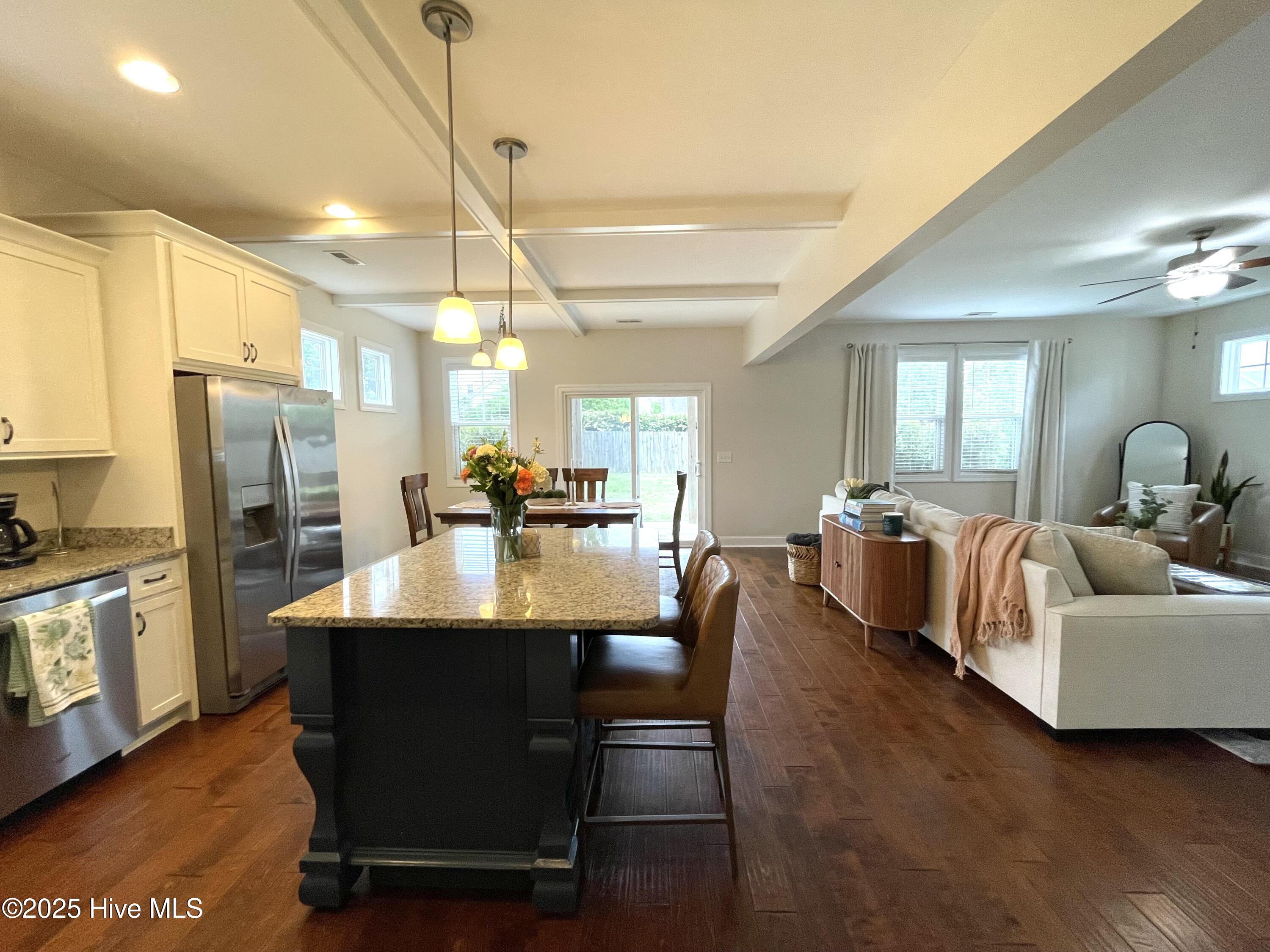 208 Abaco Drive W Property Photo 8
