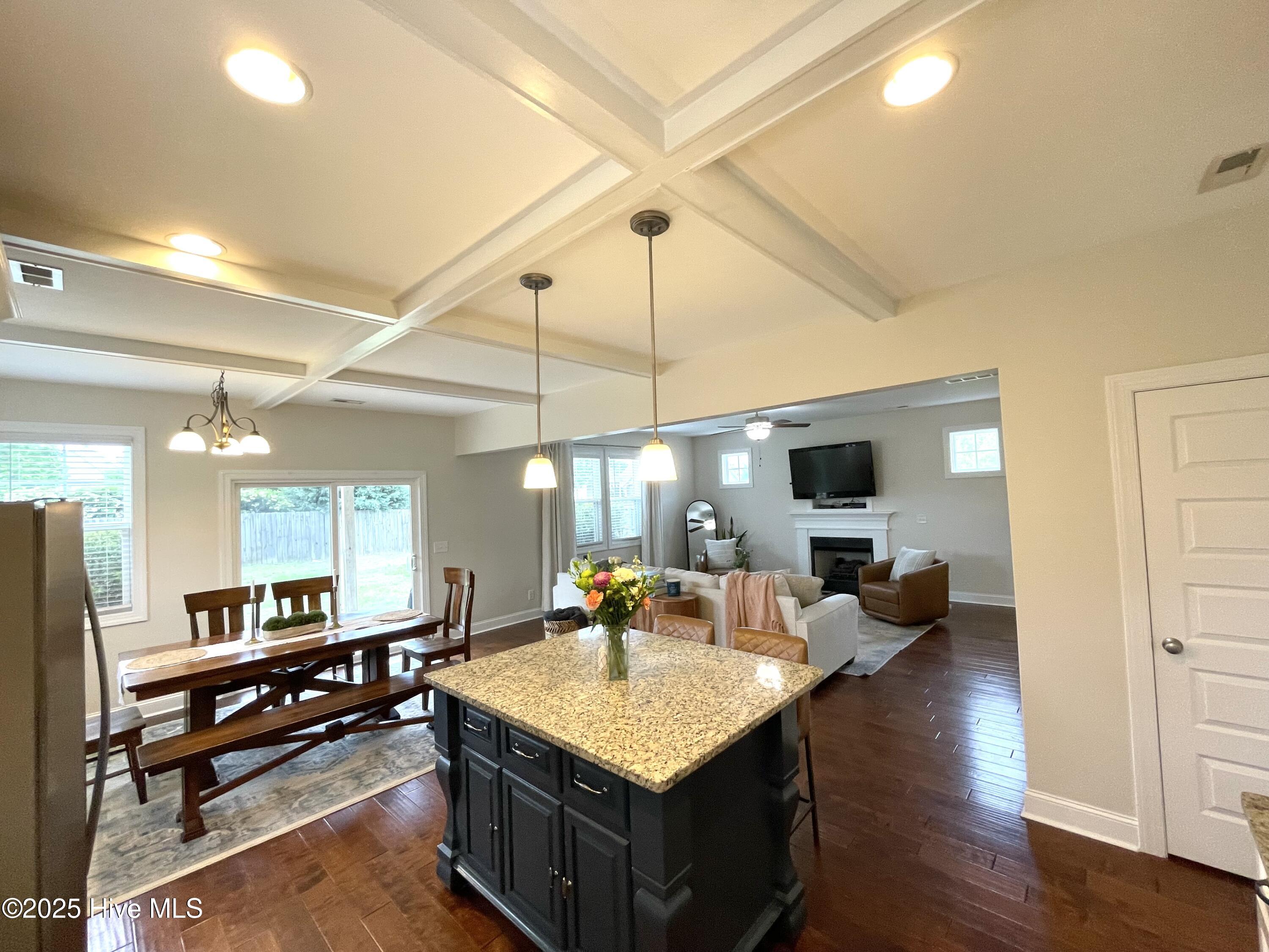 208 Abaco Drive W Property Photo 9