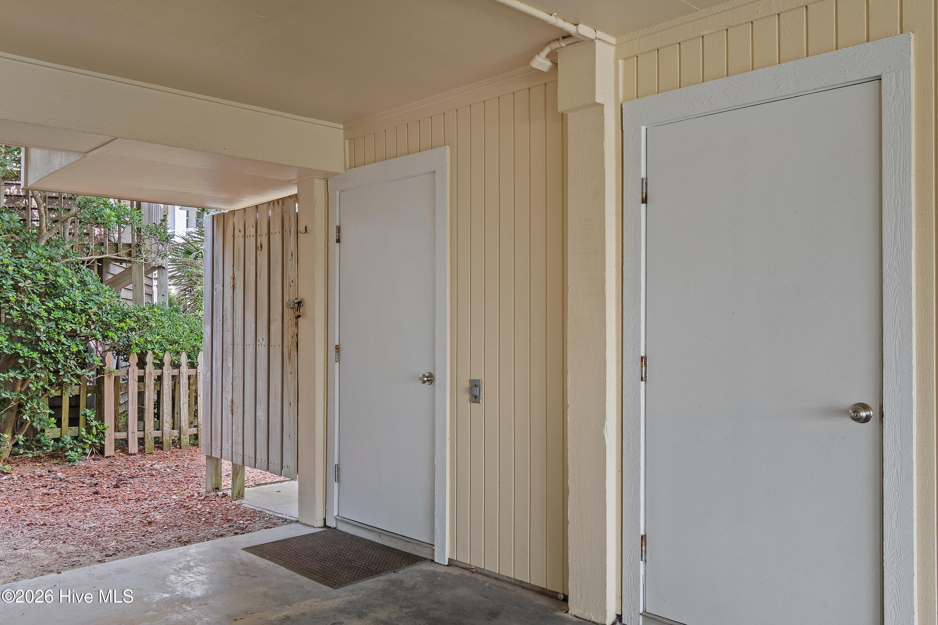 20 E Columbia Street A Property Photo 7