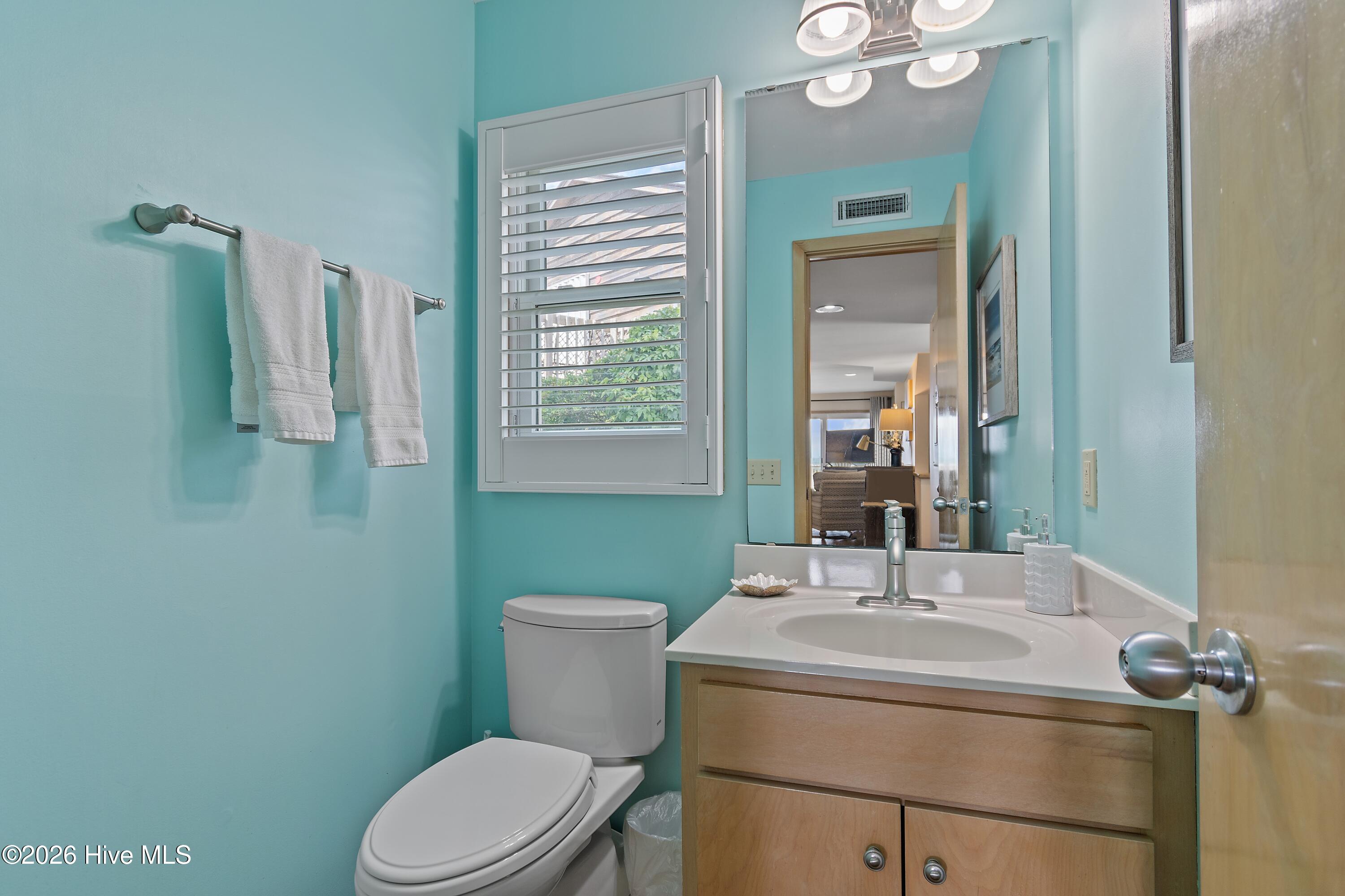 20 E Columbia Street A Property Photo 13