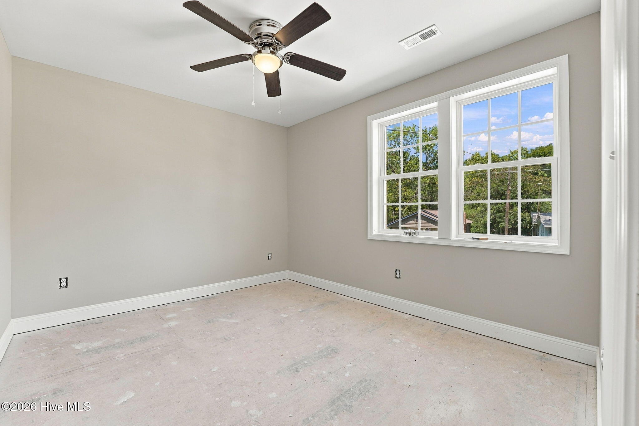 215 E Moore Street Property Photo 12