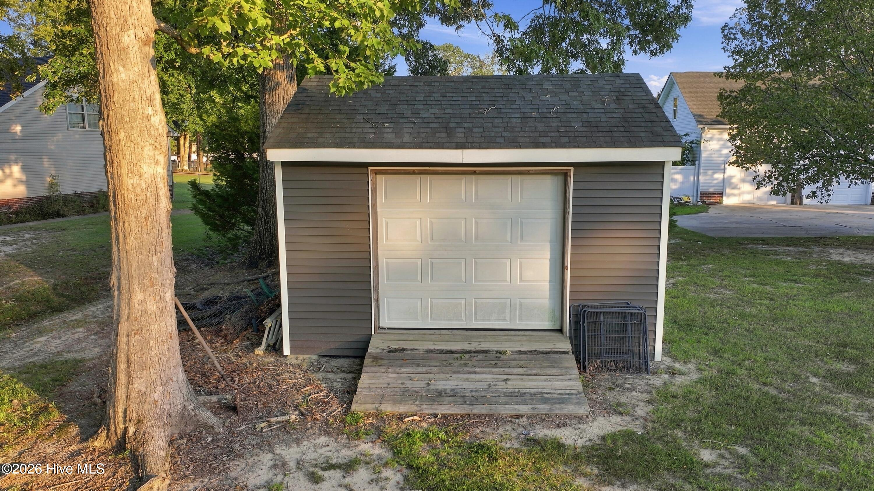 101 E Robin Court Property Photo 38