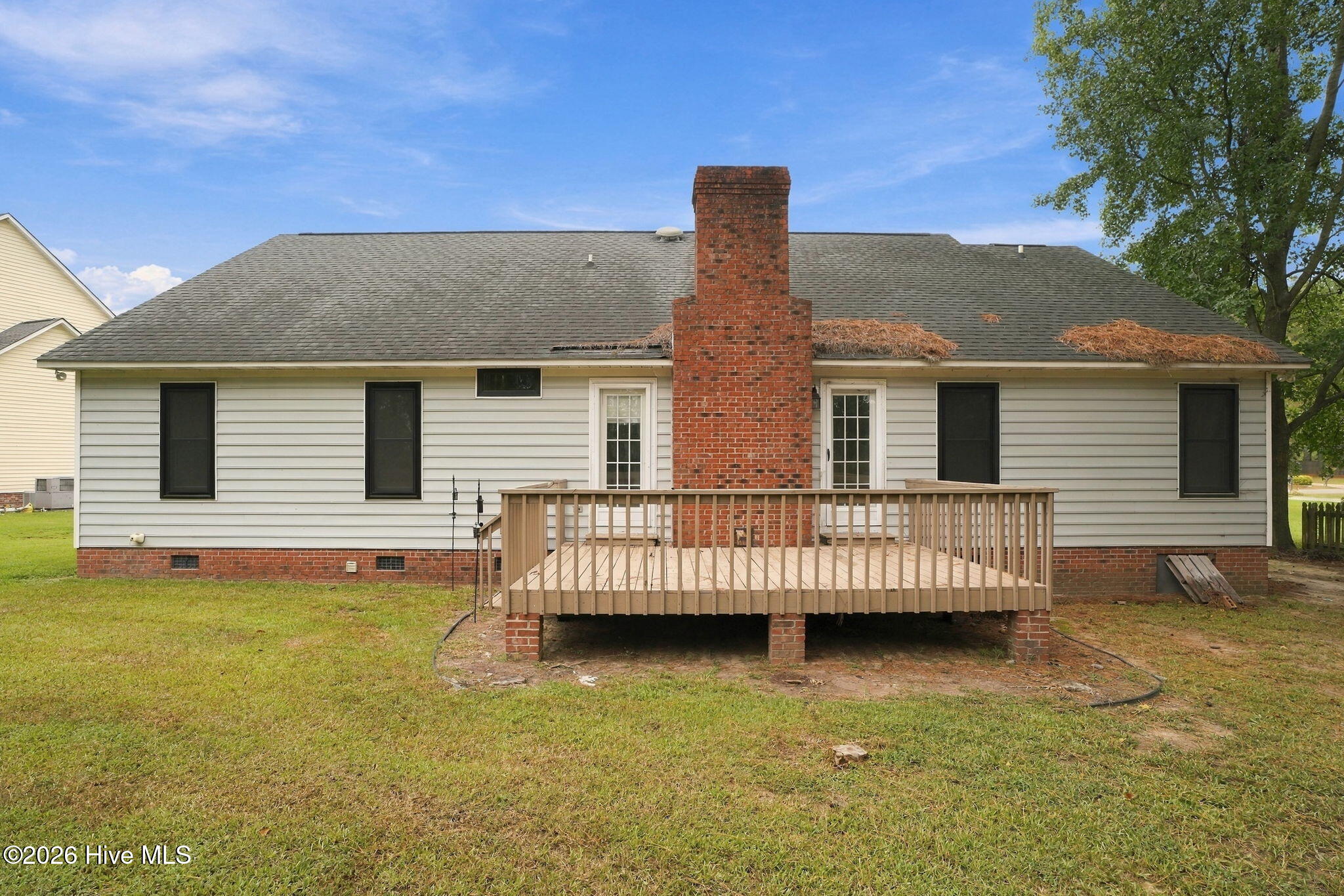 203 W Raintree Lane Property Photo 3