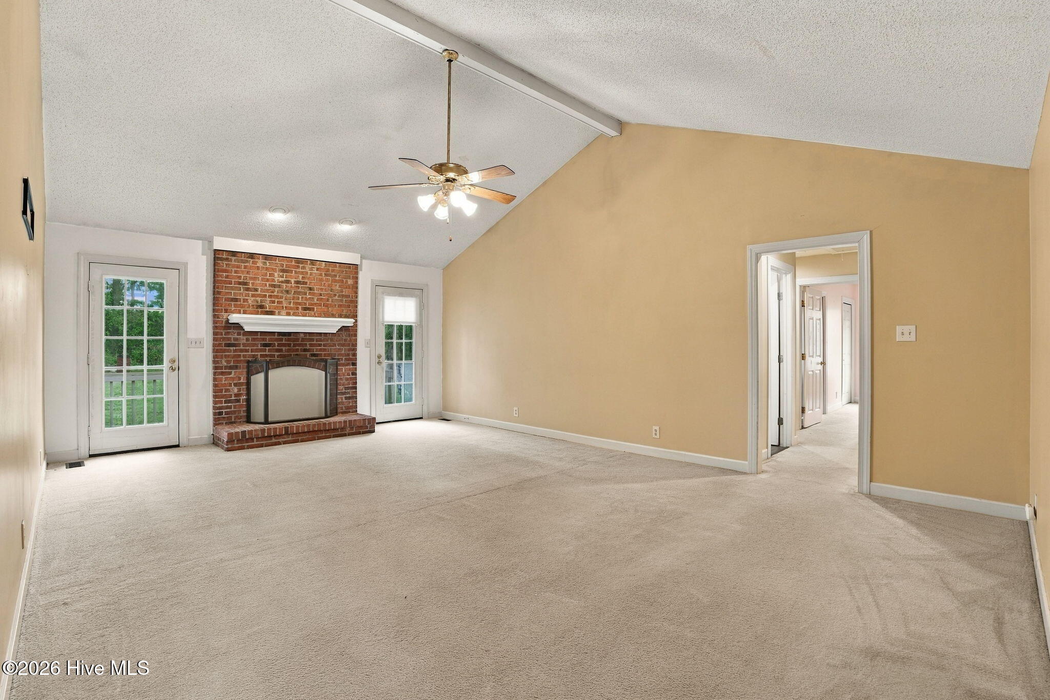 203 W Raintree Lane Property Photo 11