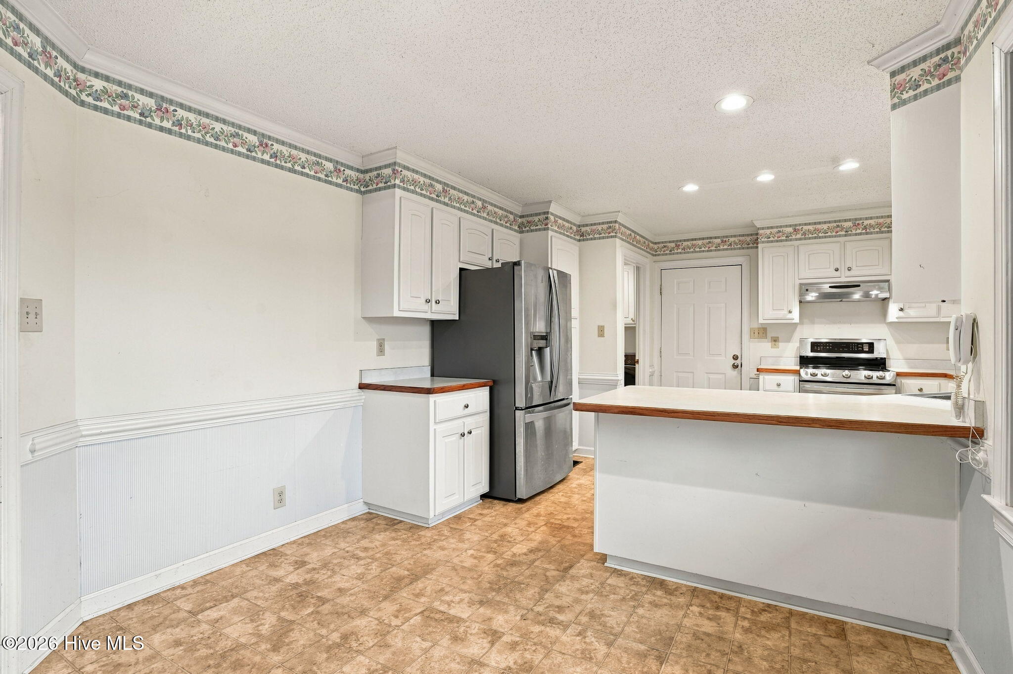 203 W Raintree Lane Property Photo 15