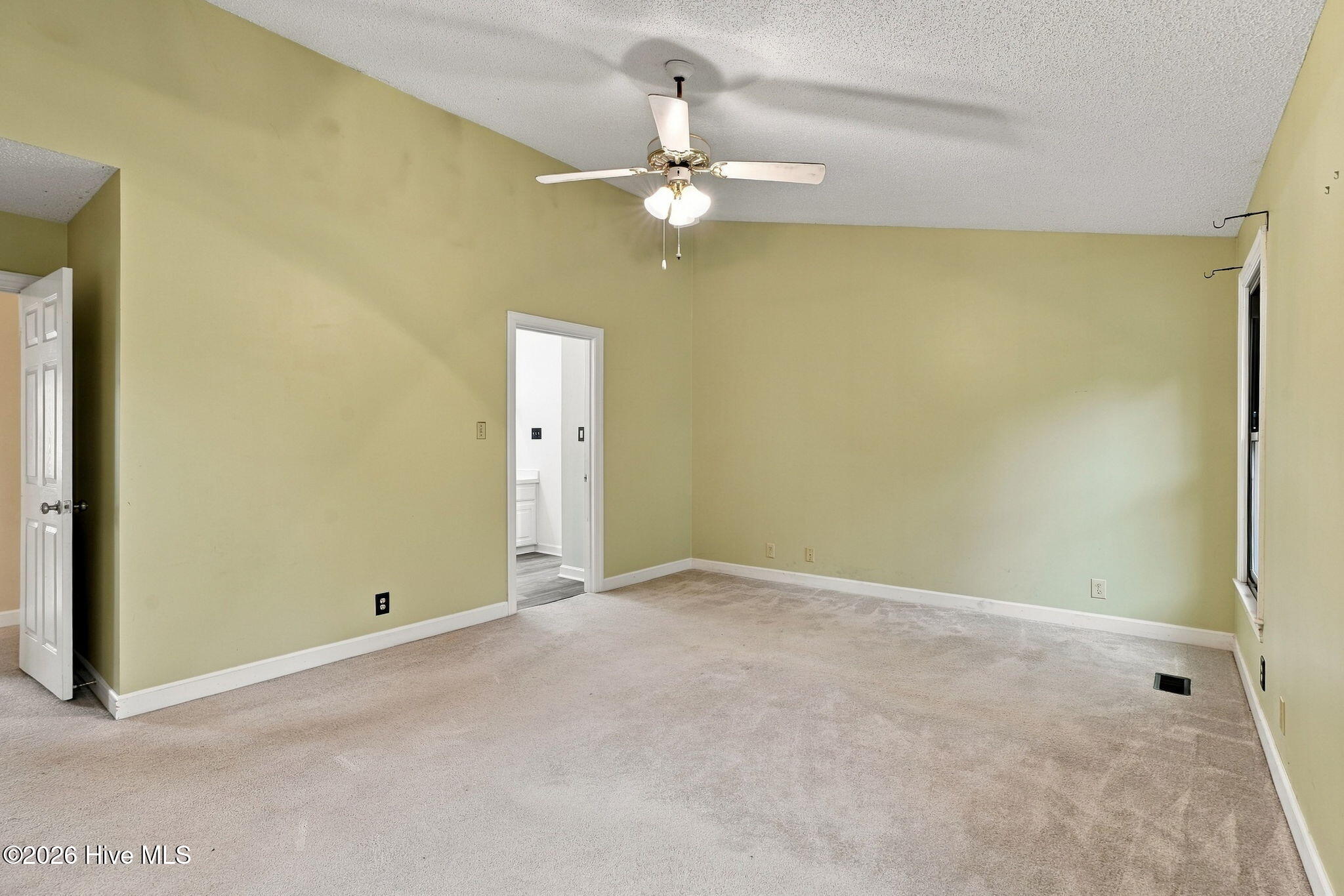203 W Raintree Lane Property Photo 23