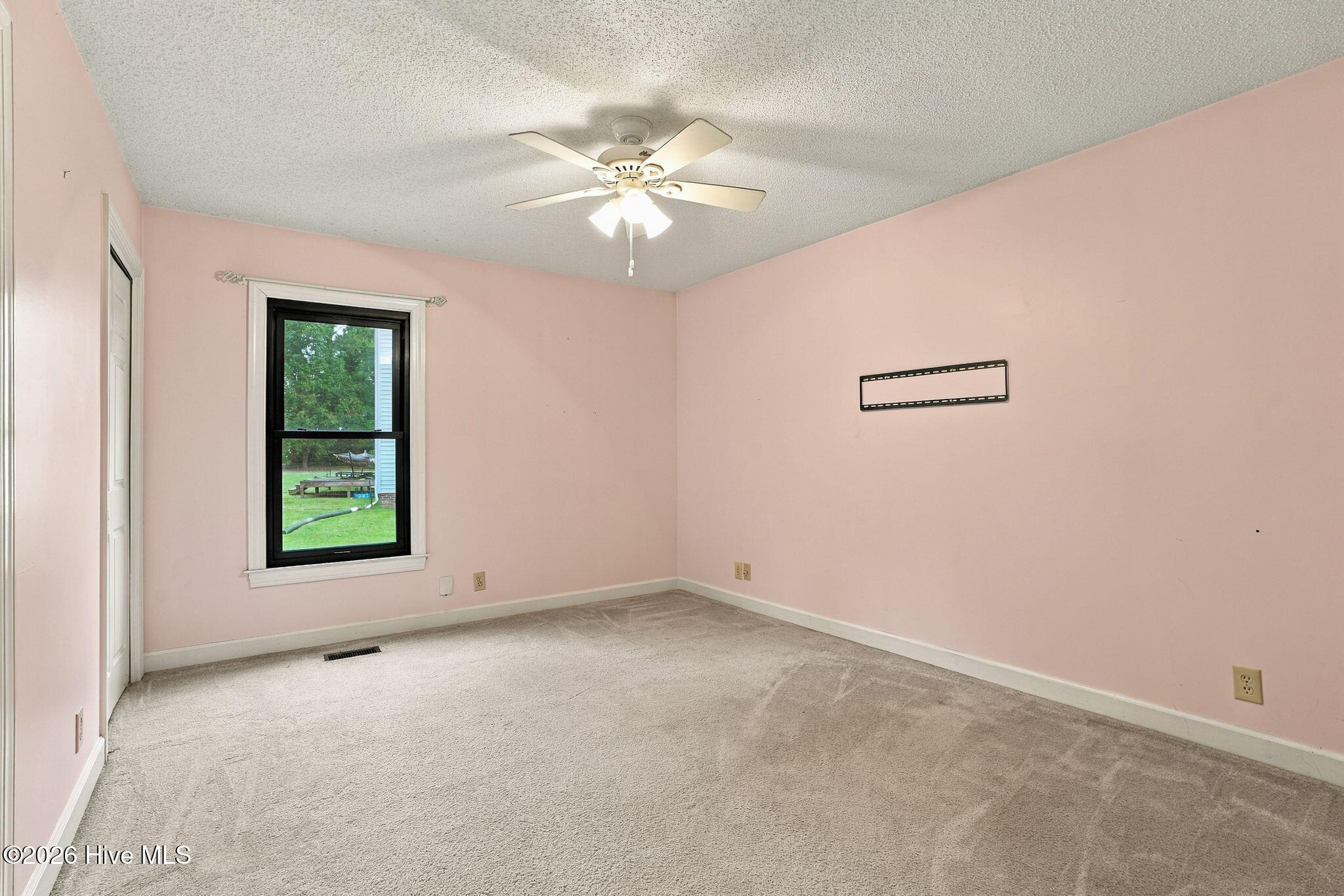 203 W Raintree Lane Property Photo 34