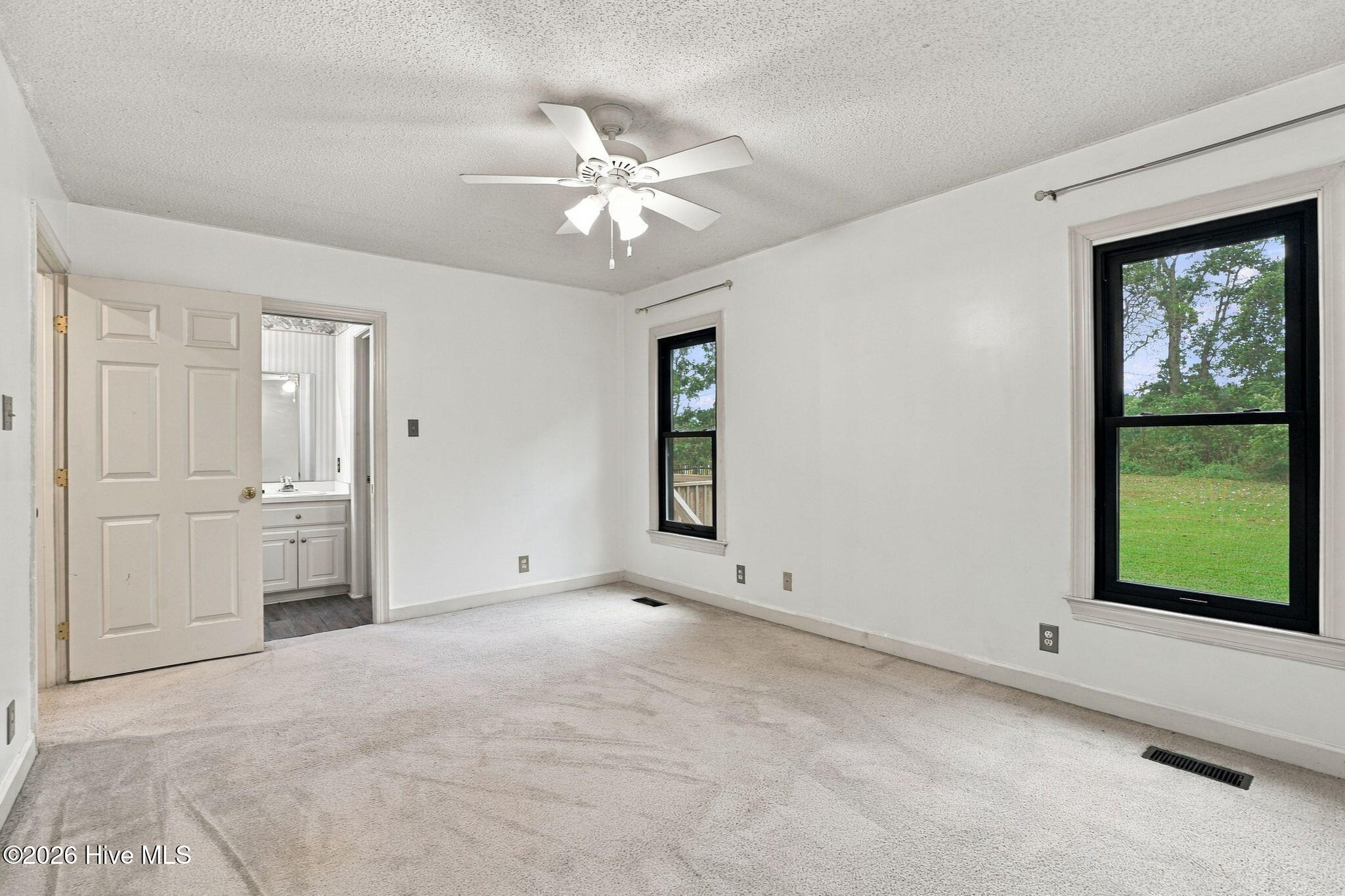 203 W Raintree Lane Property Photo 39