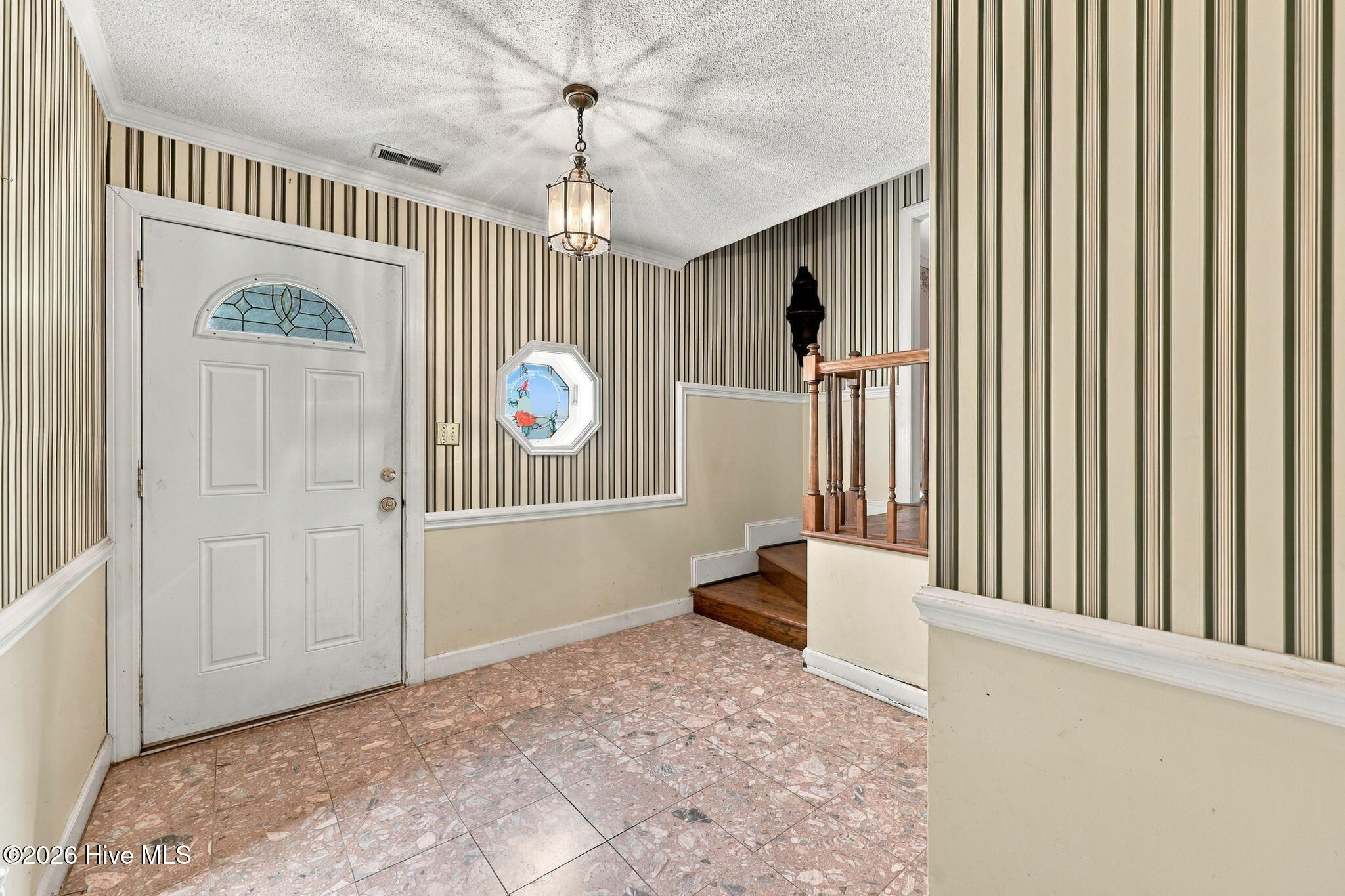507 Eleanor Street Property Photo 8