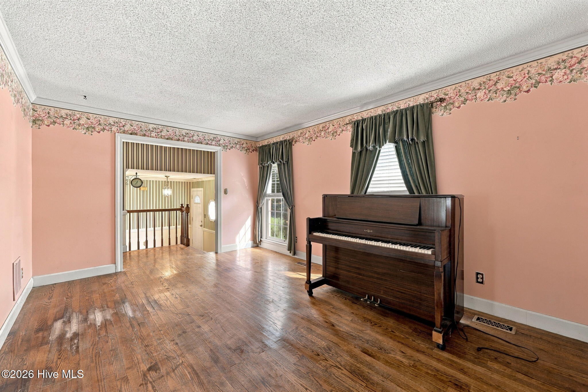 507 Eleanor Street Property Photo 10