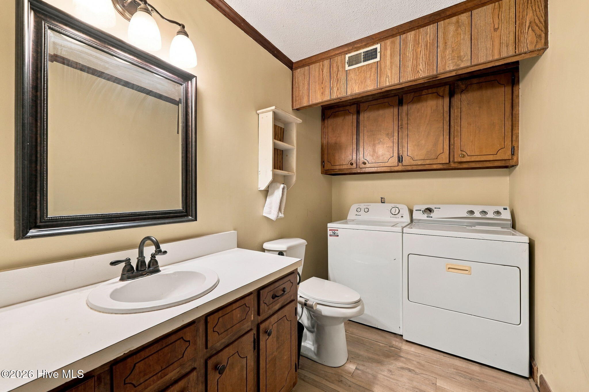507 Eleanor Street Property Photo 18