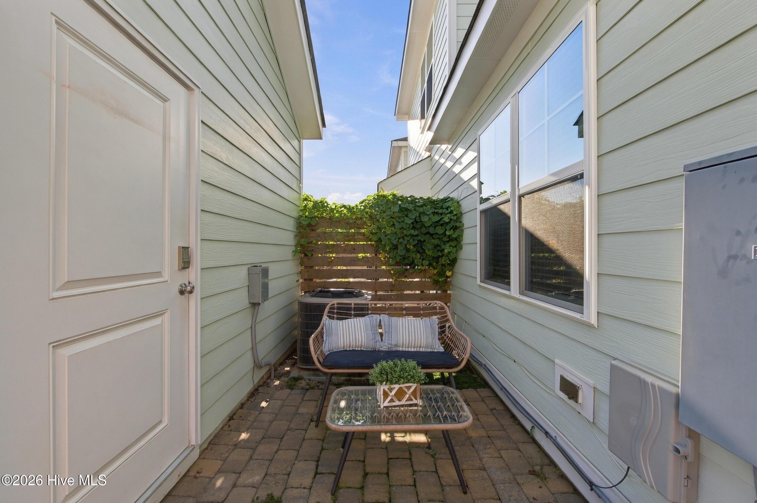 927 Wharton Avenue Property Photo 22