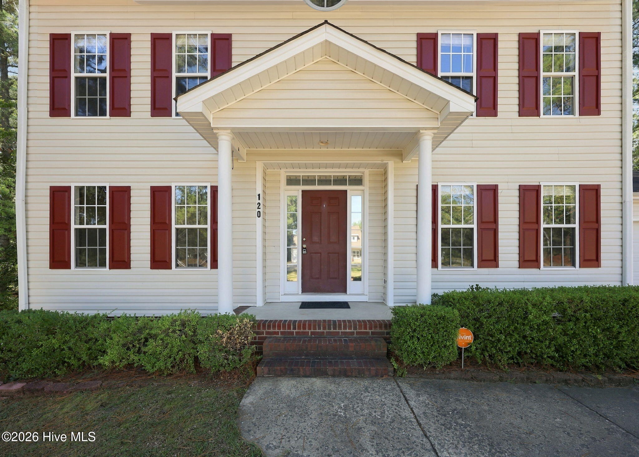 120 Green Links Drive Property Photo 6