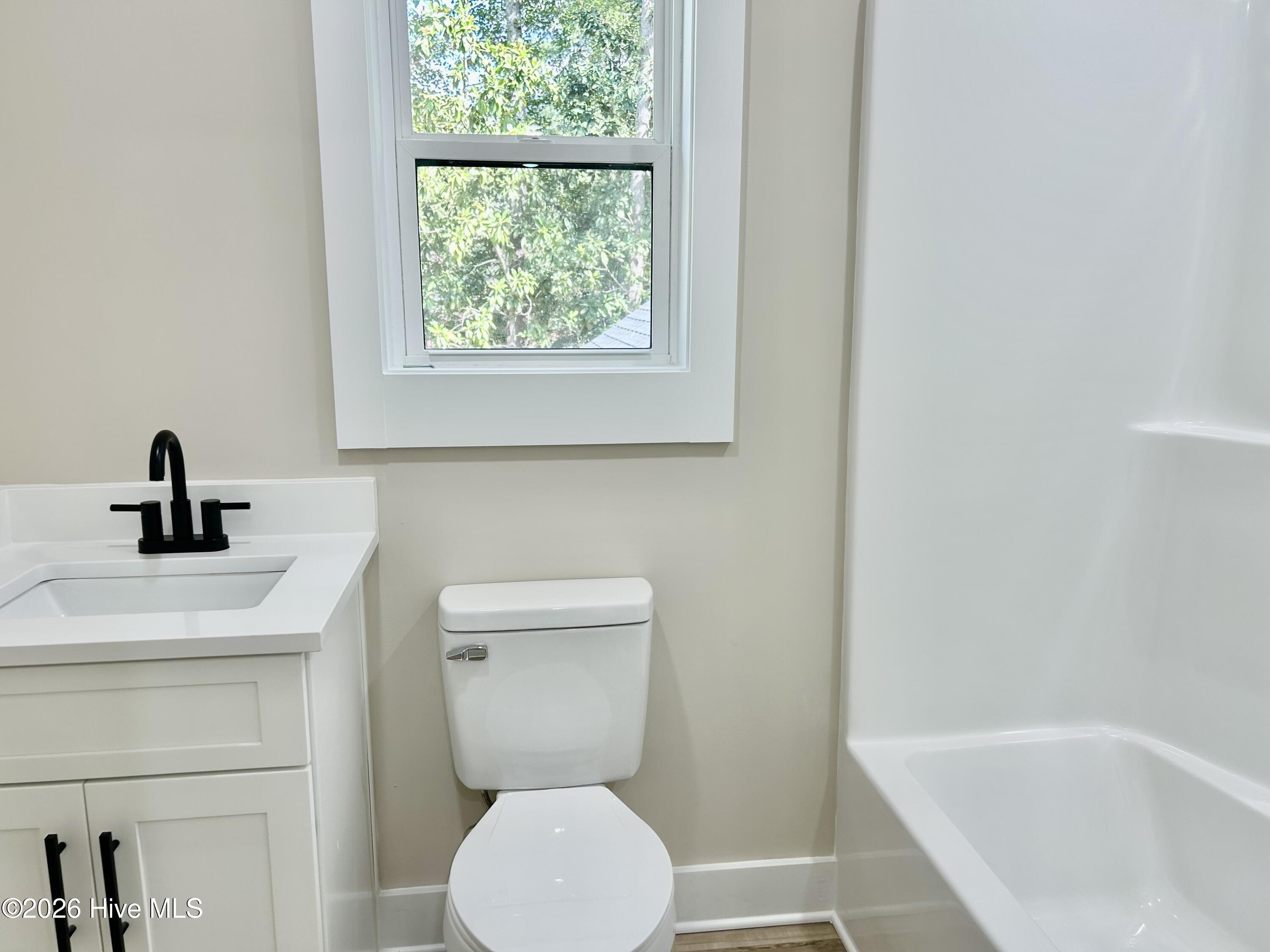1007 Heather Lane Property Photo 14