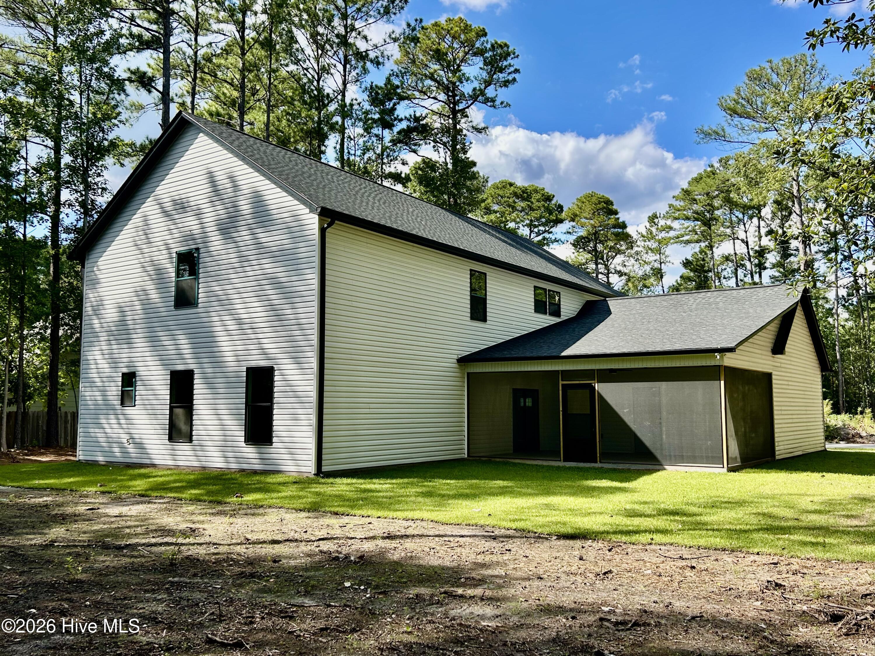 1007 Heather Lane Property Photo 25