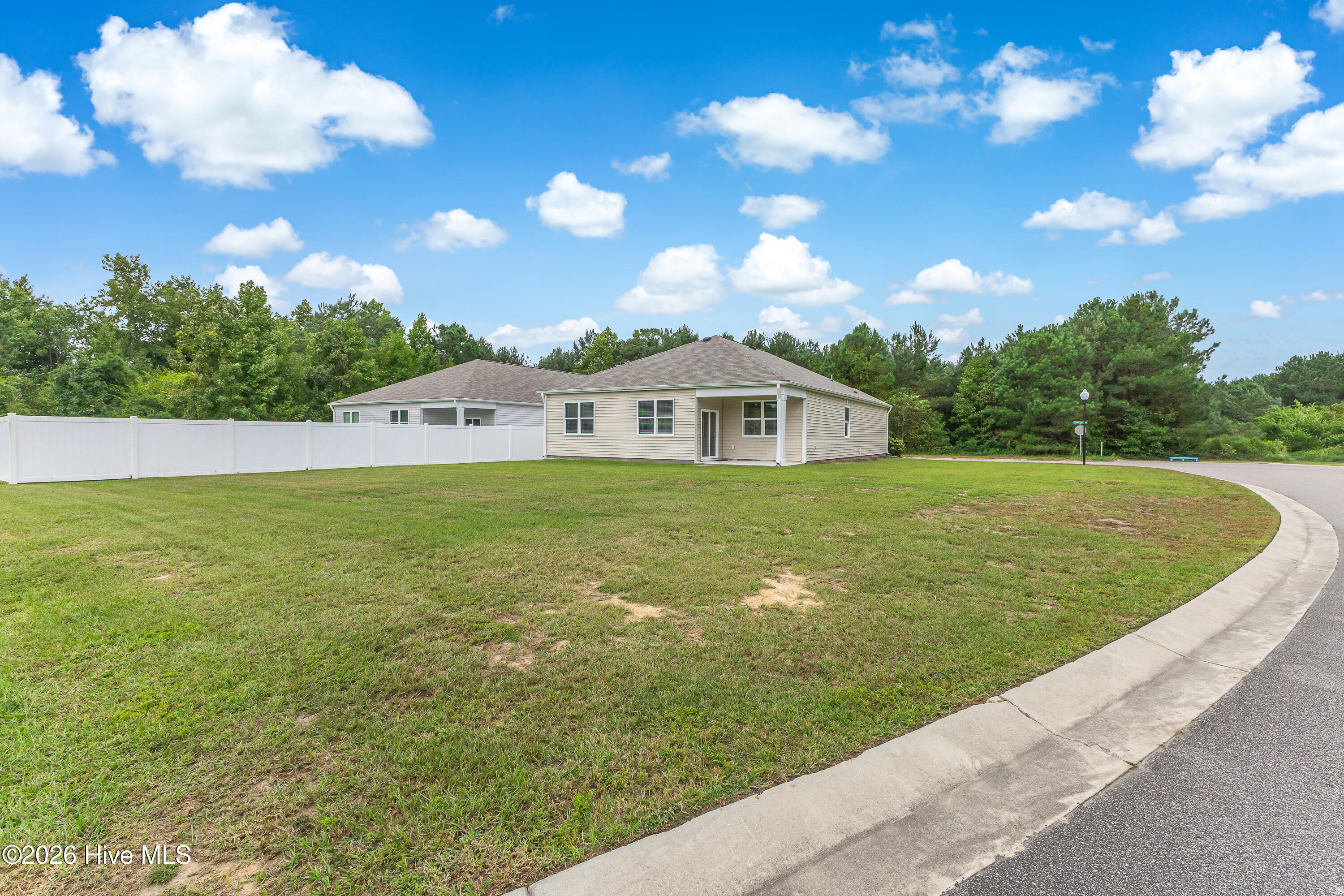 1342 Cadbury Castle Drive Se Property Photo 23