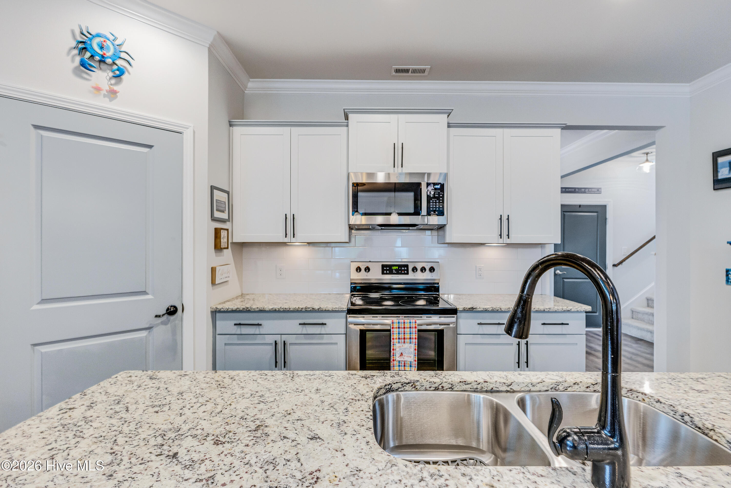 1925 Bards Drive Se Property Photo 8