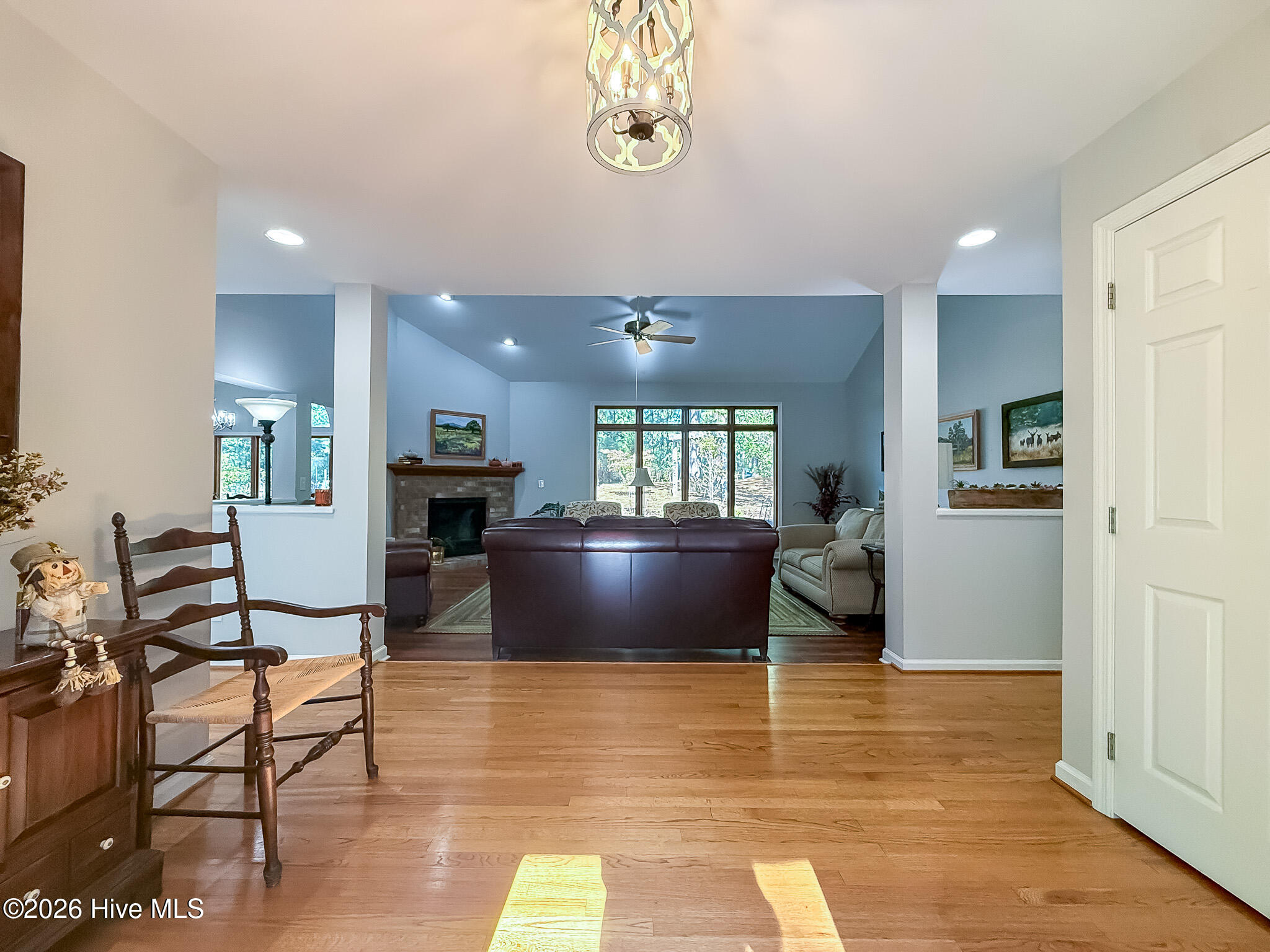 186 James Drive Property Photo 4