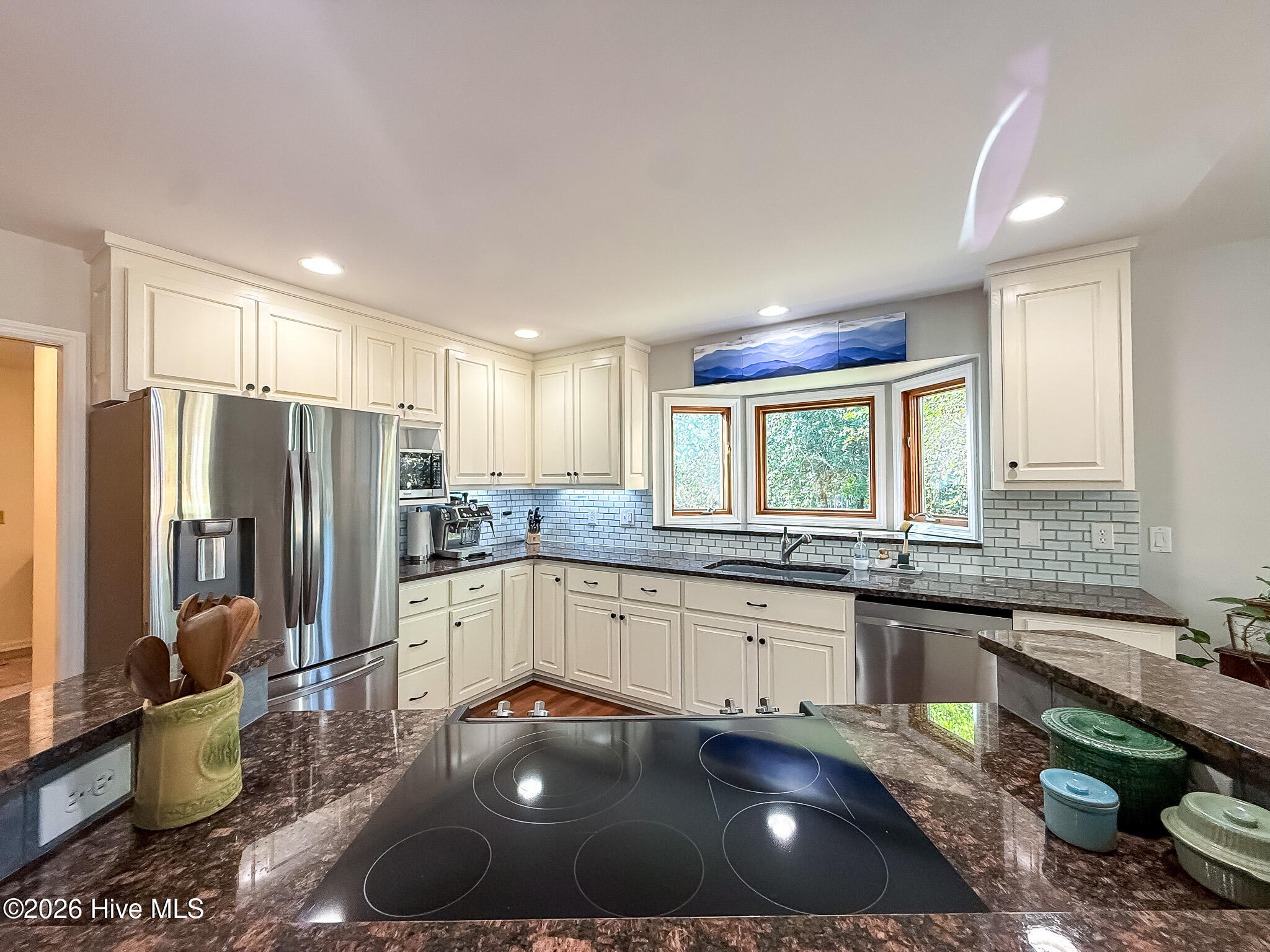 186 James Drive Property Photo 20