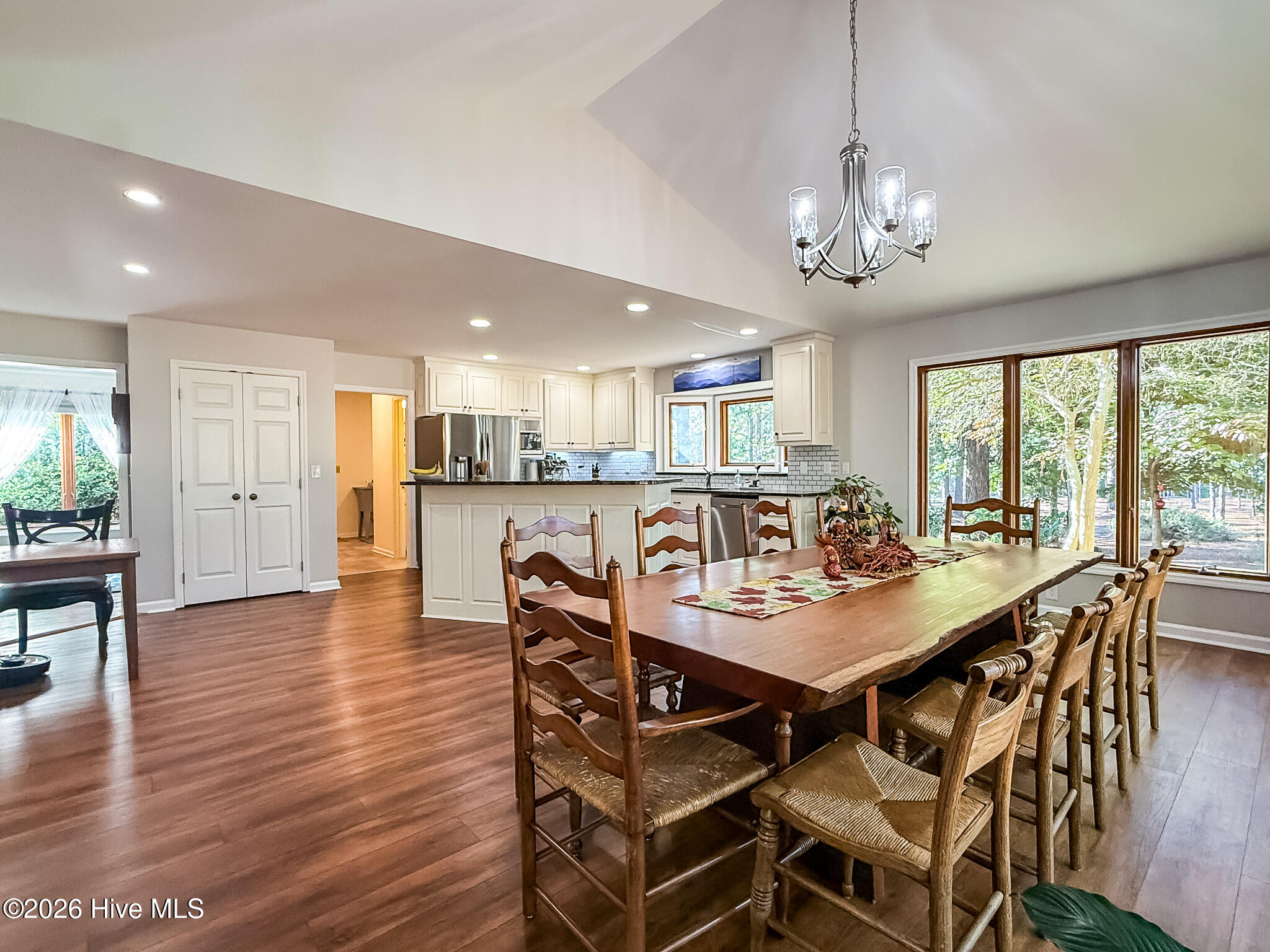 186 James Drive Property Photo 30