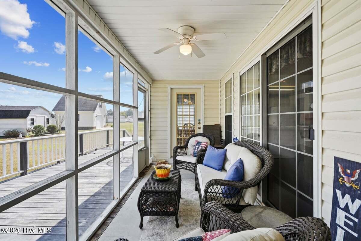 117 Clay Brook Drive Property Photo 5