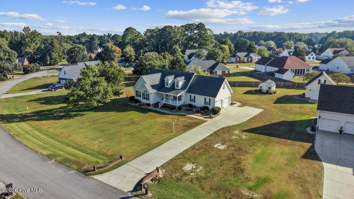 117 Clay Brook Drive Property Photo 13
