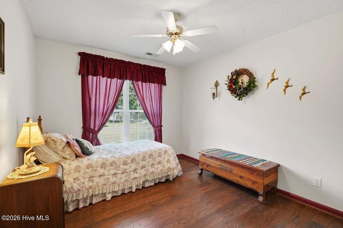 117 Clay Brook Drive Property Photo 28