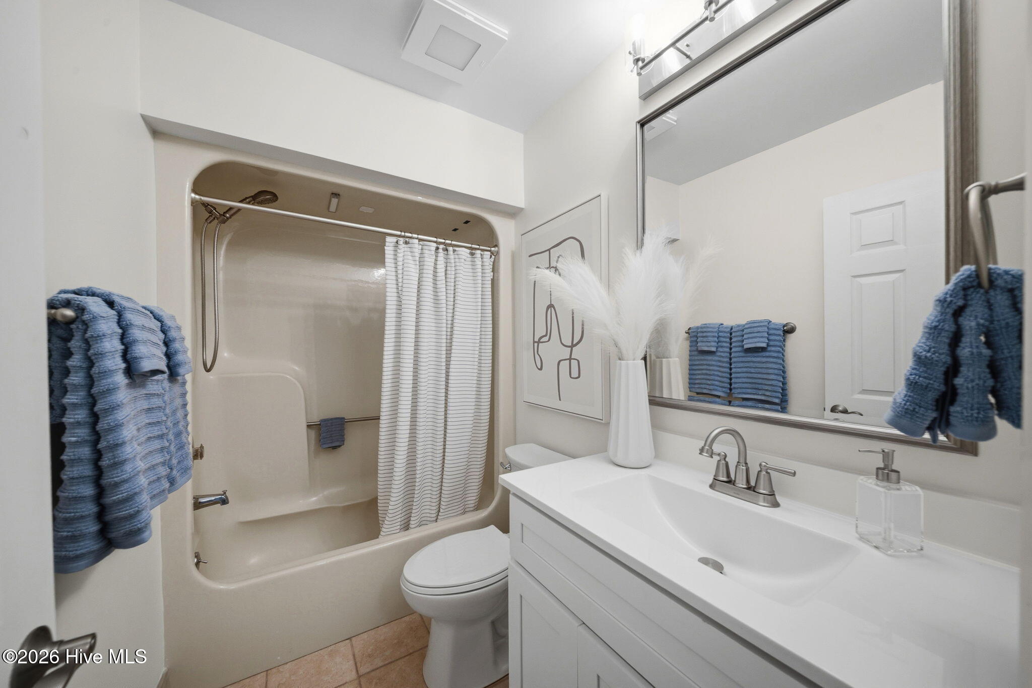 1800 Eastwood Road Apt 112 Property Photo 26