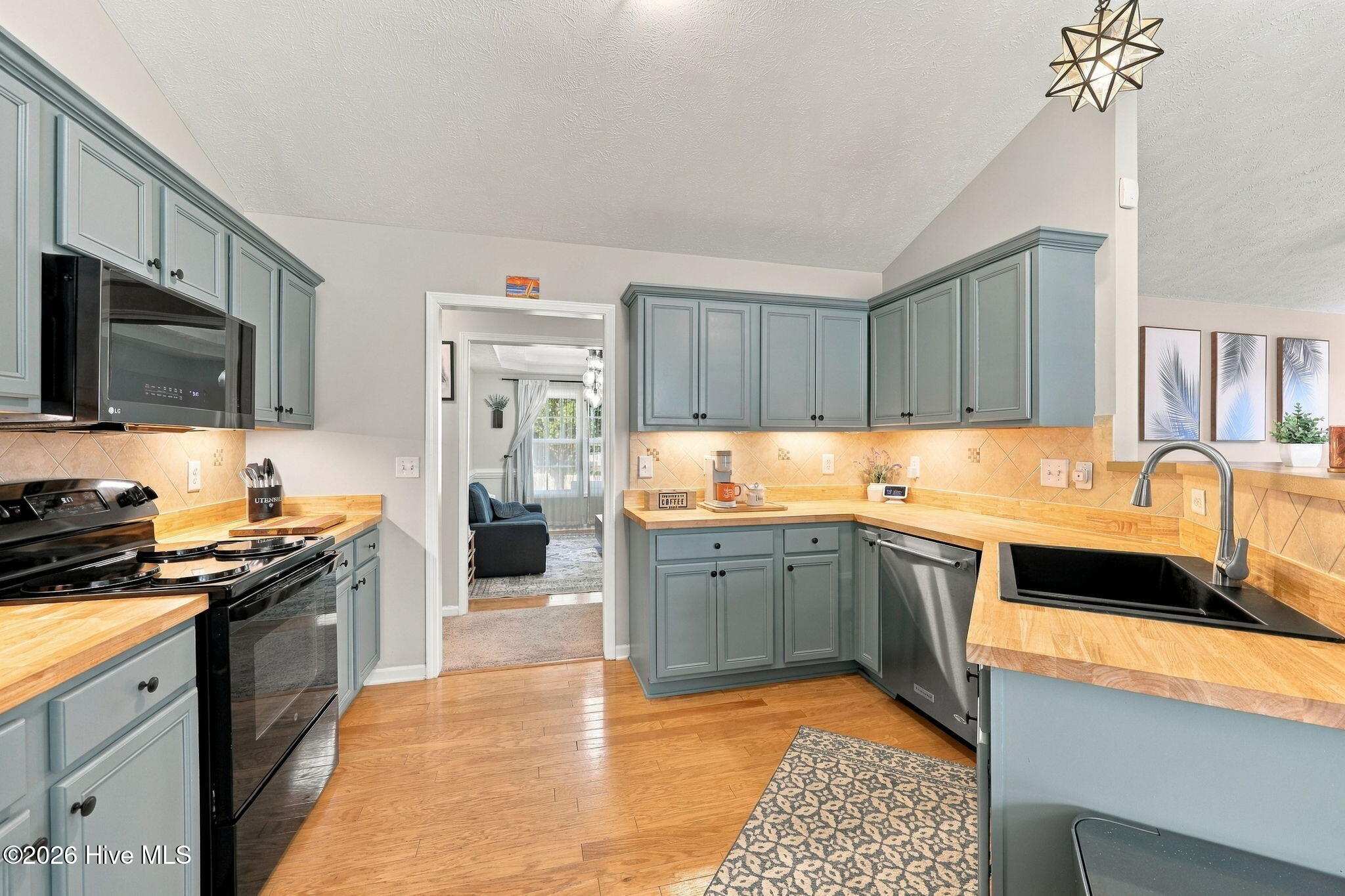 48 Boulder Drive Property Photo 15