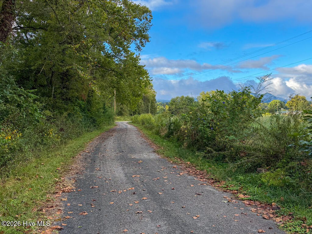 414 Old Robbinsville Road Property Photo 3