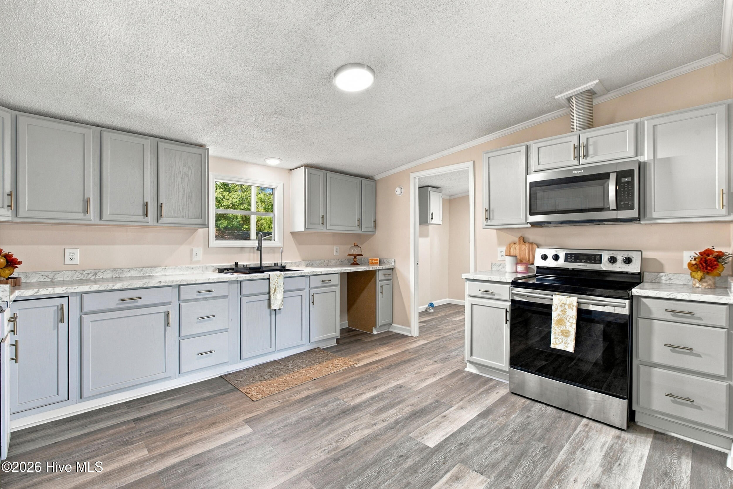 119 S Church Street Property Photo 3