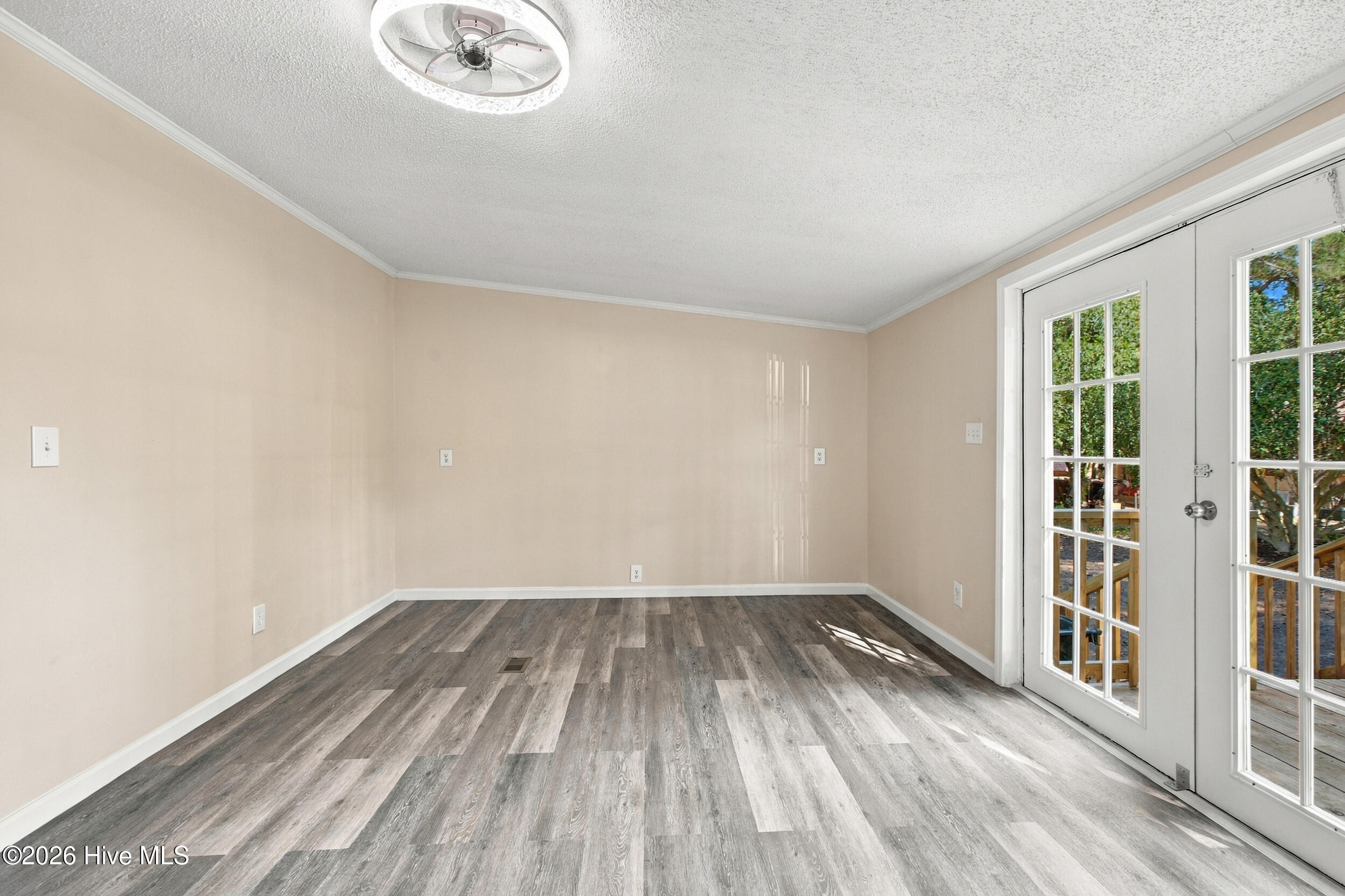 119 S Church Street Property Photo 16